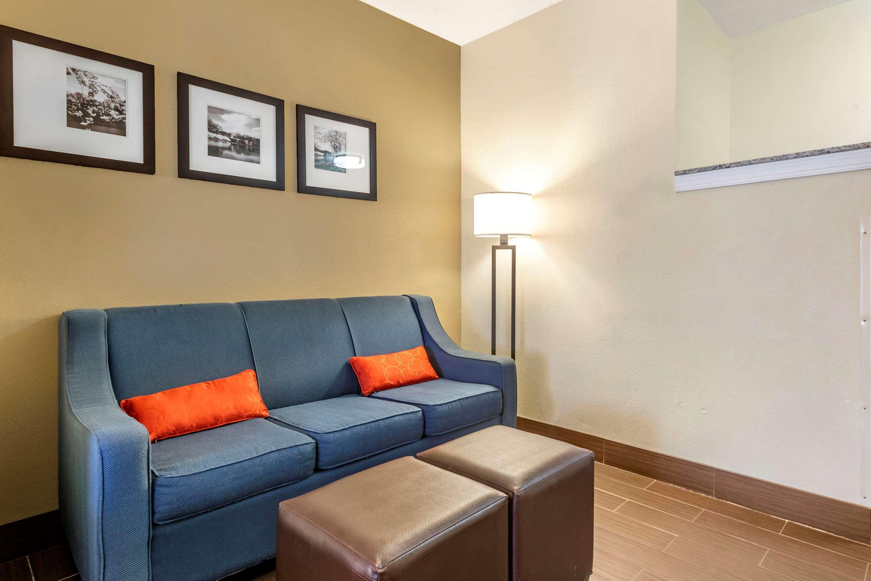 Comfort Suites Newark - Harrison Luaran gambar