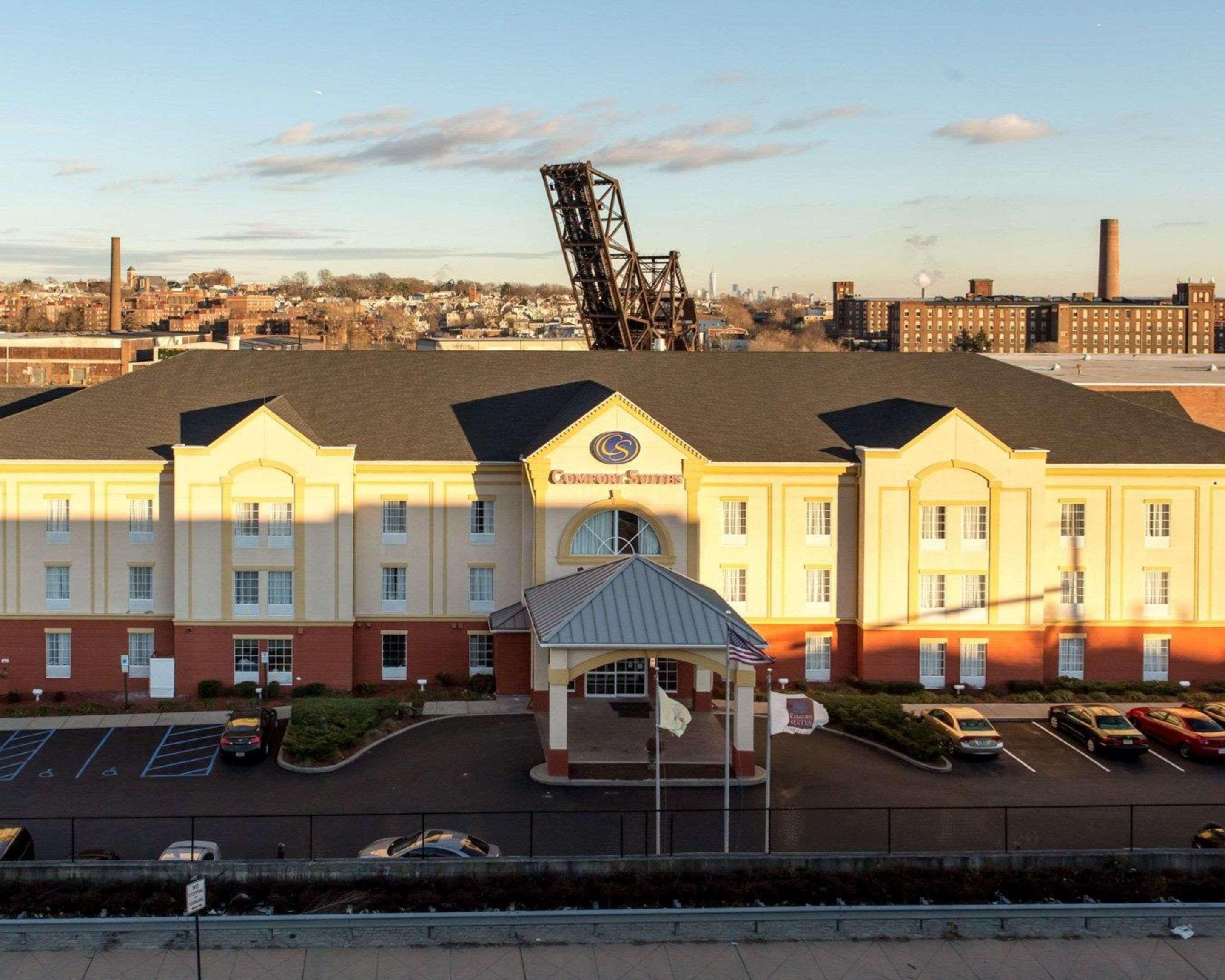 Comfort Suites Newark - Harrison Luaran gambar