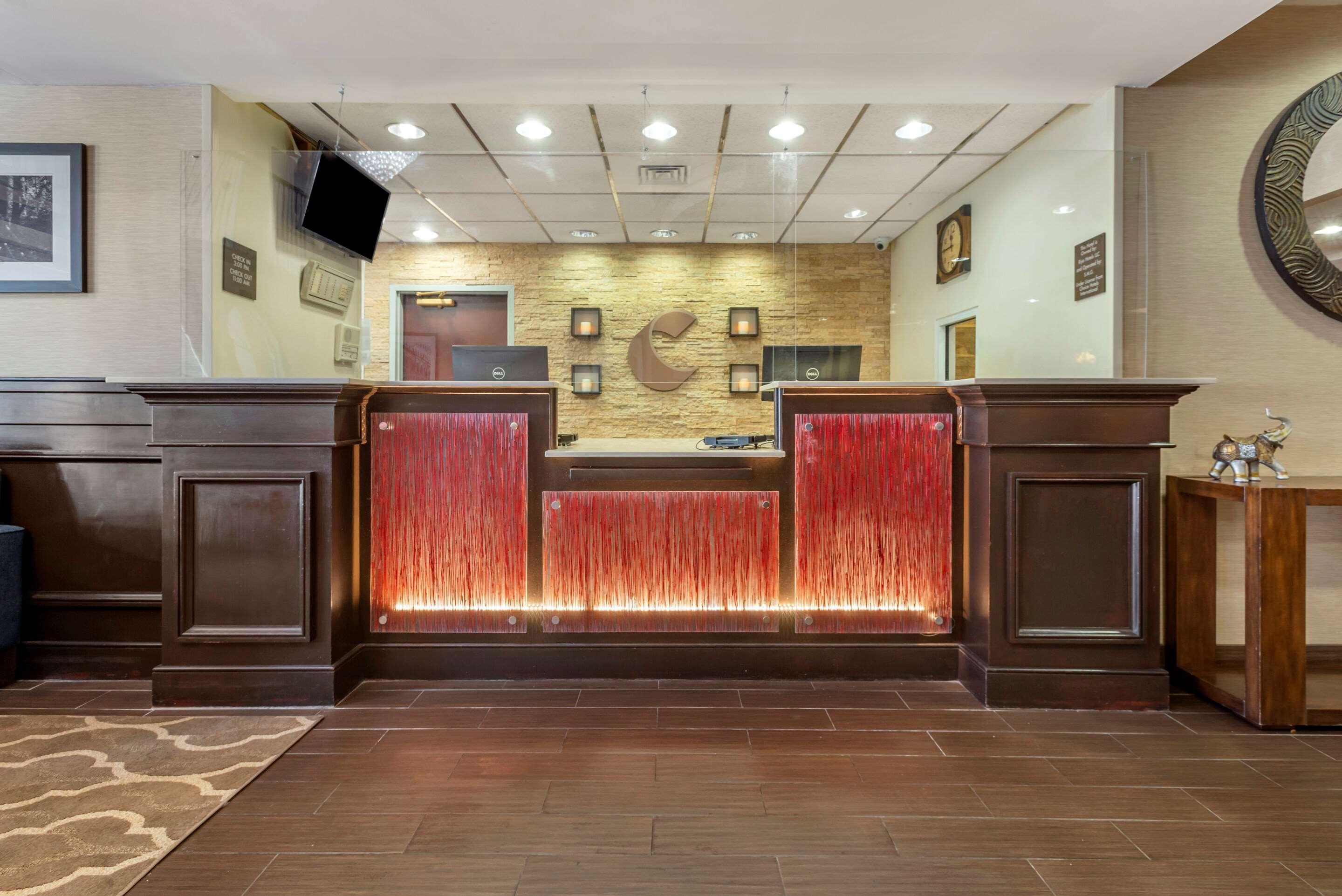 Comfort Suites Newark - Harrison Luaran gambar