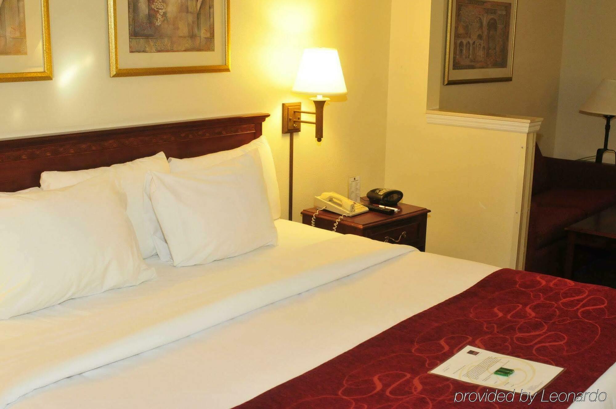 Comfort Suites Newark - Harrison Luaran gambar