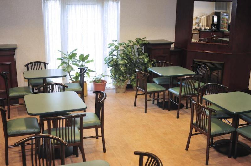 Comfort Suites Newark - Harrison Luaran gambar